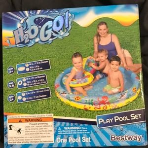 H2OGO! 48in Inflatable Circle Baby Pool with Beach Ball and Swim Ring